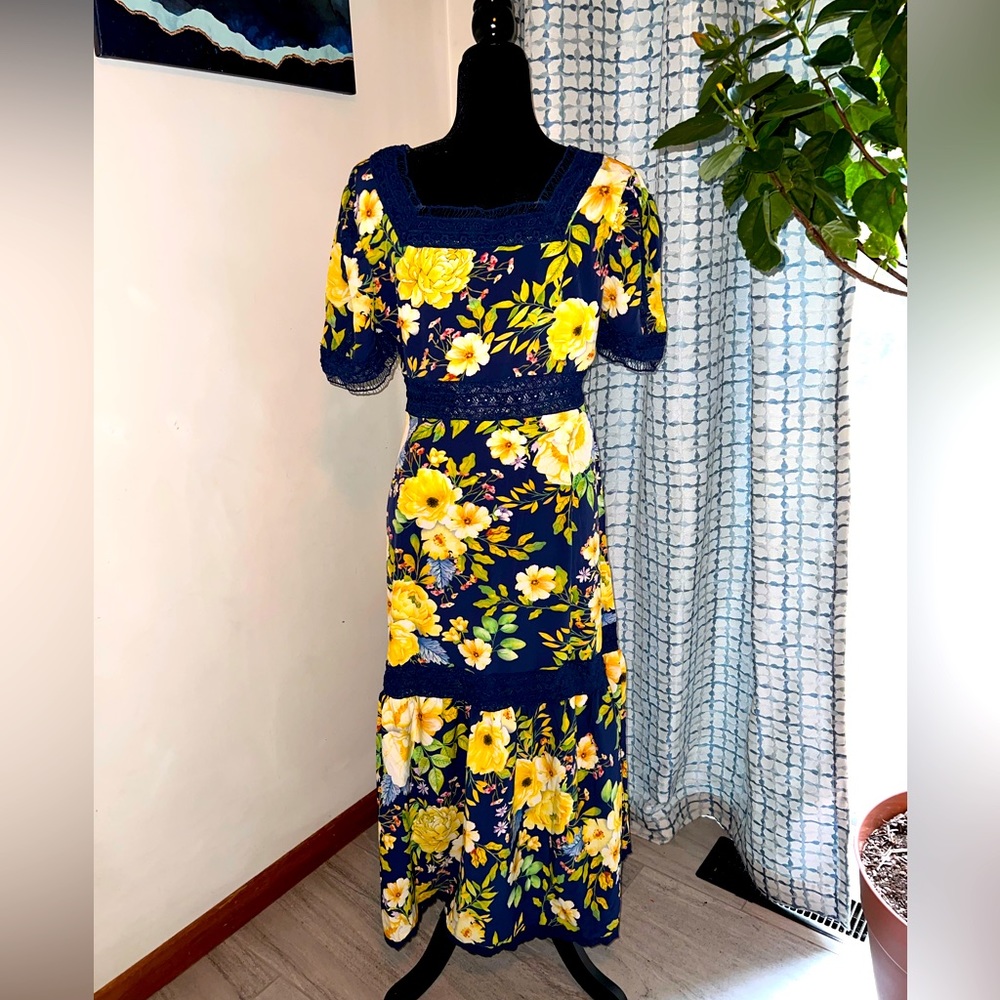 Floral Maxi Dress with Lace Detail